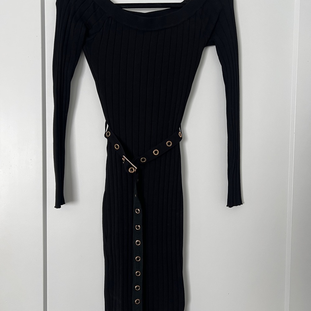Hera Collection Black Off the Shoulder Bodycon Dress